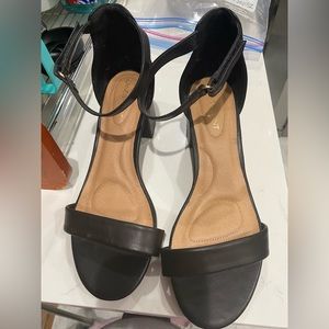 Lane Bryant Black Short Ankle Strap Block Heel Sandal size  9 wide width